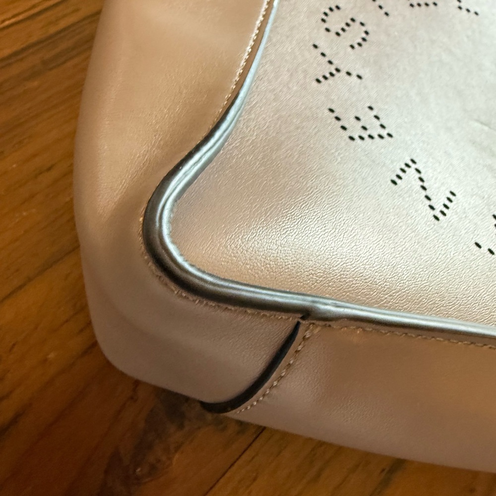 Stella McCartney Beige Shoulder Bag with Black Strap - Picture 3 of 14